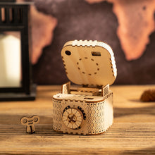 Load image into Gallery viewer, DIY Wooden Treasure Box Kit