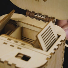 Load image into Gallery viewer, DIY Wooden Treasure Box Kit